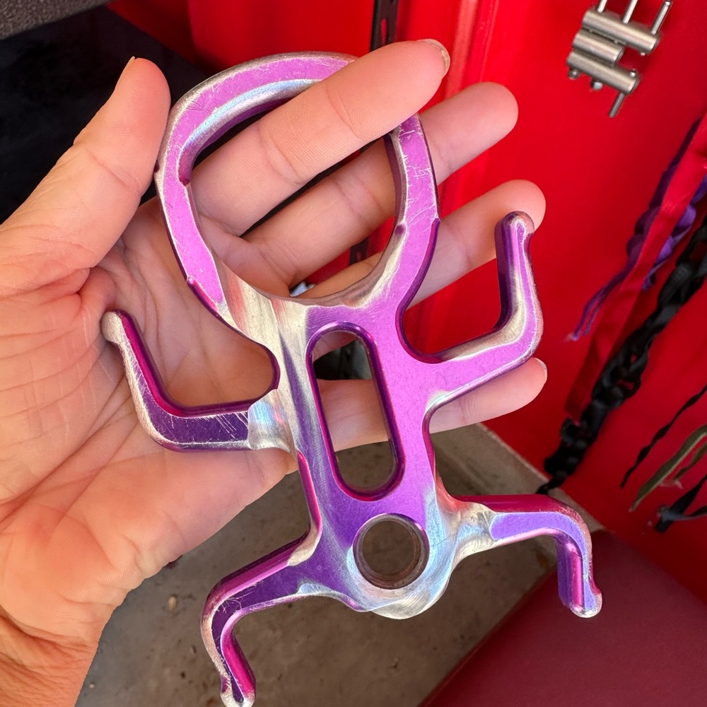 Crtr descending canyoneering device